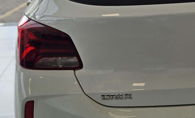 GM - Chevrolet ONIX HATCH 1.0 12V Flex 5p Mec. 2023 Flex-15