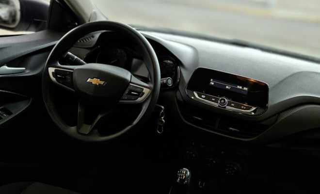 GM - Chevrolet ONIX HATCH 1.0 12V Flex 5p Mec. 2023 Flex-6