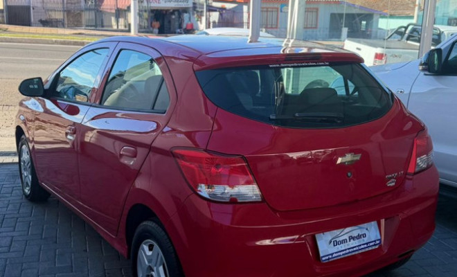 GM - Chevrolet ONIX HATCH LT 1.0 8V FlexPower 5p Mec. 2015 Flex-6