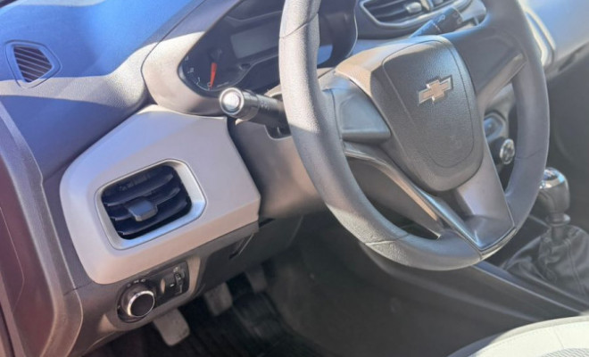 GM - Chevrolet ONIX HATCH LT 1.0 8V FlexPower 5p Mec. 2015 Flex-10