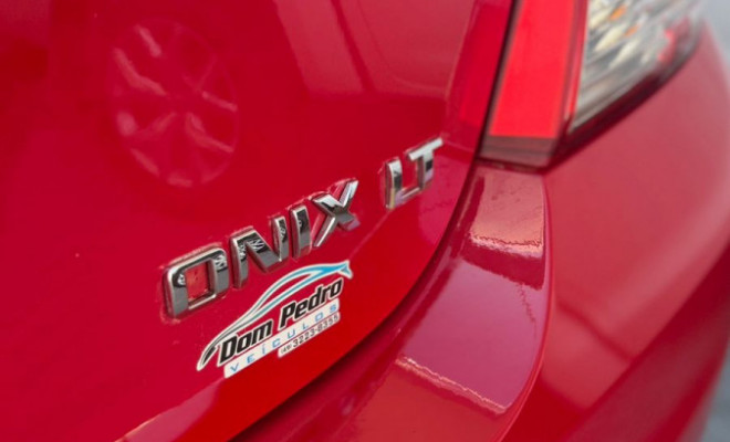 GM - Chevrolet ONIX HATCH LT 1.0 8V FlexPower 5p Mec. 2015 Flex-9