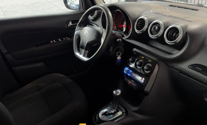 Citroën C3 GLX 1.4/ GLX Sonora 1.4 Flex 8V 5p 2012 Flex-0