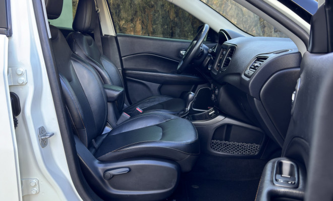 Jeep COMPASS LONGITUDE 2.0 4x2 Flex 16V Aut. 2018 Flex-9