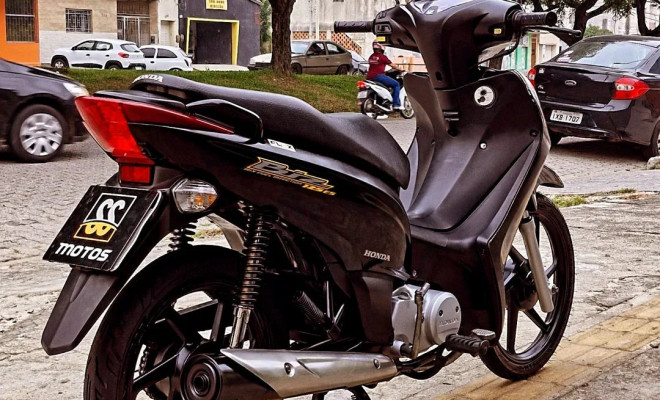 HONDA BIZ 125cc ES ano 2012-2