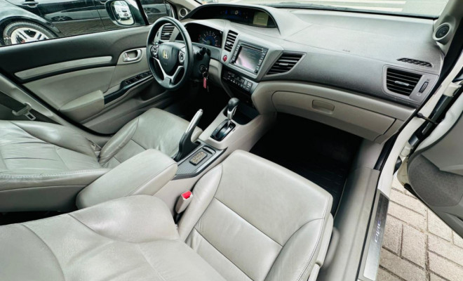Honda Civic Sedan EXS 1.8/1.8 Flex 16V Aut. 4p 2013 Flex-11