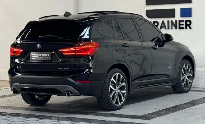 BMW X1 XDRIVE 25i Sport 2.0/2.0 Flex Aut. 2018 Gasolina-4