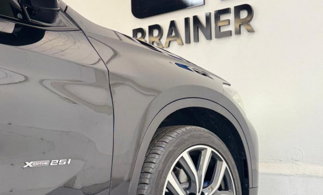 BMW X1 XDRIVE 25i Sport 2.0/2.0 Flex Aut. 2018 Gasolina-9