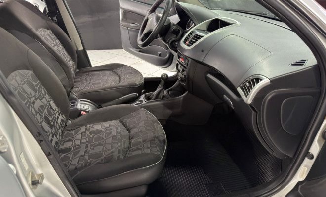 Peugeot 207 XR 1.4 Flex 8V 5p 2011 Flex-6