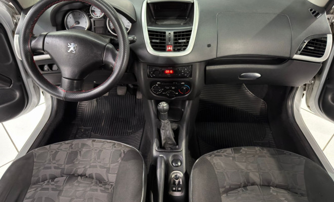 Peugeot 207 XR 1.4 Flex 8V 5p 2011 Flex-9