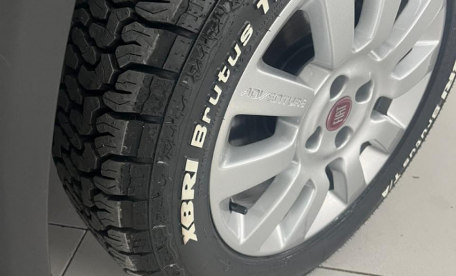 Fiat Strada Adventure 1.8/ 1.8 LOCKER Flex CE 2015 Flex-11