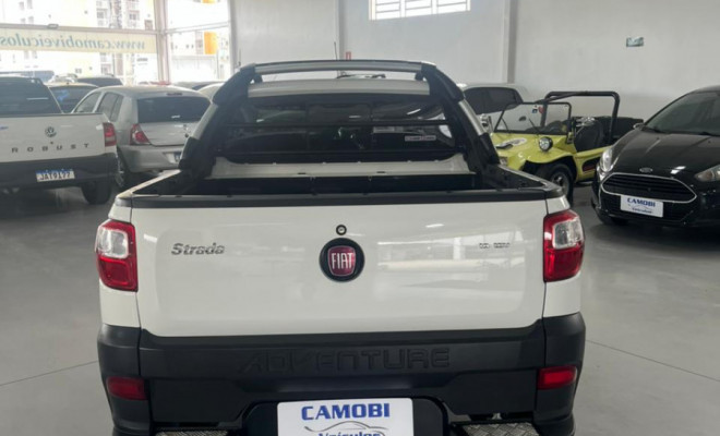 Fiat Strada Adventure 1.8/ 1.8 LOCKER Flex CE 2015 Flex-2