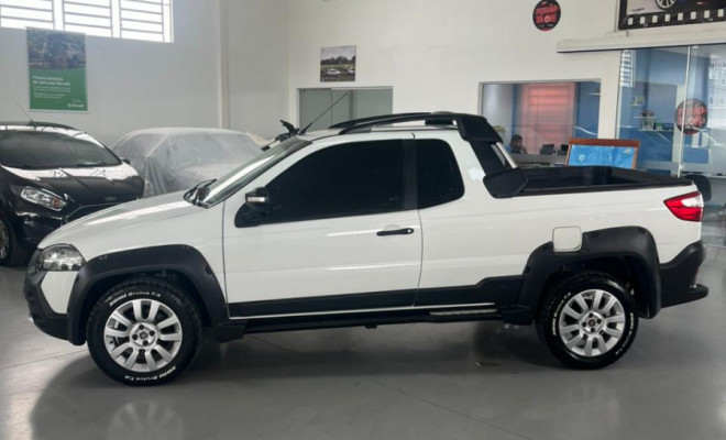 Fiat Strada Adventure 1.8/ 1.8 LOCKER Flex CE 2015 Flex-7
