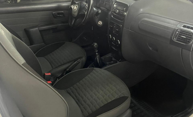 Fiat Strada Adventure 1.8/ 1.8 LOCKER Flex CE 2015 Flex-9