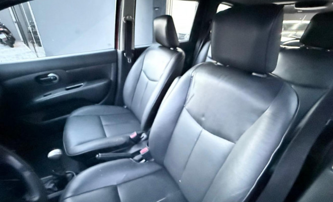 Nissan LIVINA 1.6 16V Flex Fuel 5p 2012 Flex-2