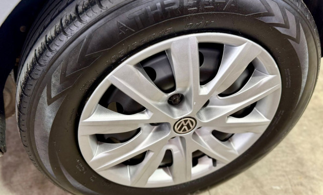 VW - VolksWagen Fox Plus 1.0Mi/ 1.0Mi Total Flex 8V 4p 2010 Flex-7