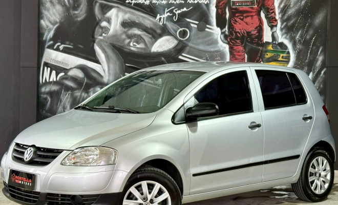 VW - VolksWagen Fox Plus 1.0Mi/ 1.0Mi Total Flex 8V 4p 2010 Flex