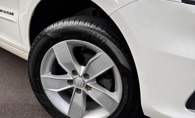 VW - VolksWagen Fox Comfortline 1.6 Flex 8V 5p 2017 Flex-4