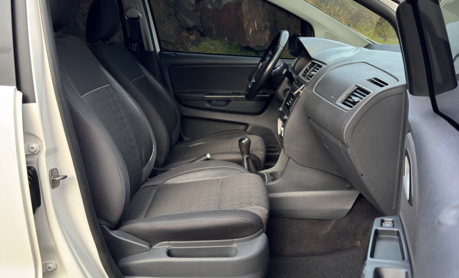 VW - VolksWagen Fox Comfortline 1.6 Flex 8V 5p 2017 Flex-7