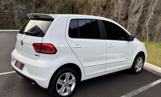 VW - VolksWagen Fox Comfortline 1.6 Flex 8V 5p 2017 Flex-0