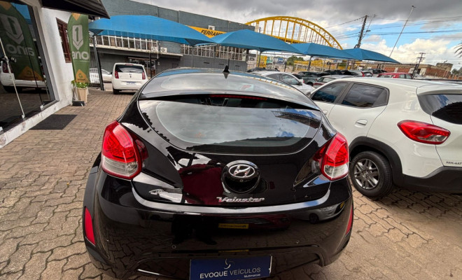 Hyundai Veloster 1.6 16V  140cv Aut. 2013 Gasolina-1