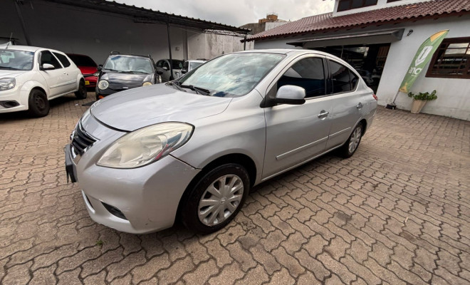 Nissan VERSA SV 1.6 16V Flex Fuel 4p Mec. 2014 Flex-2