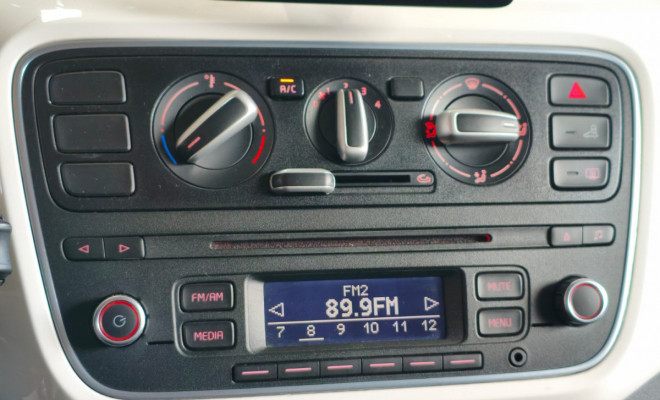 VW - VolksWagen up! cross 1.0 TSI Total Flex 12V 5p 2016 Flex-10