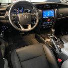 Toyota Hilux SW4 SRX Platinum 2.8 TB 4x4 Diesel Aut. 2025-5