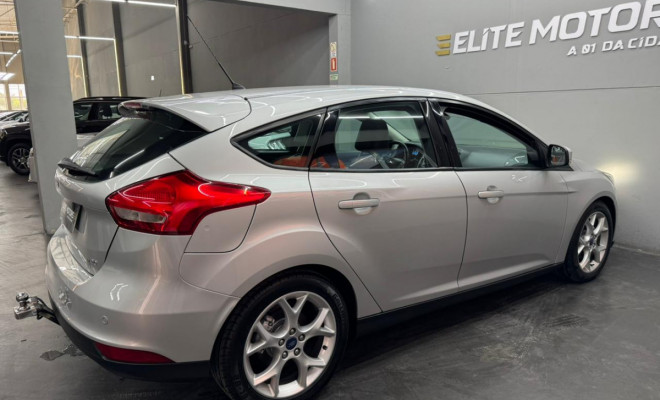 Ford Focus 2.0 16V/SE/SE Plus Flex 5p Aut. 2017 Flex-5