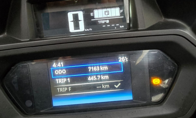 YAMAHA XMAX 250 CONNECTED  2025 Gasolina-4