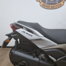 YAMAHA XMAX 250 CONNECTED  2025 Gasolina-5