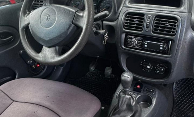 Renault Clio Authentique 1.0/1.0 Hi-Power 16V 3p 2014 Gasolina-3