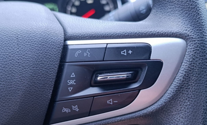 GM - Chevrolet ONIX SEDAN Plus LTZ 1.0 12V TB Flex Mec. 2023 Flex-14