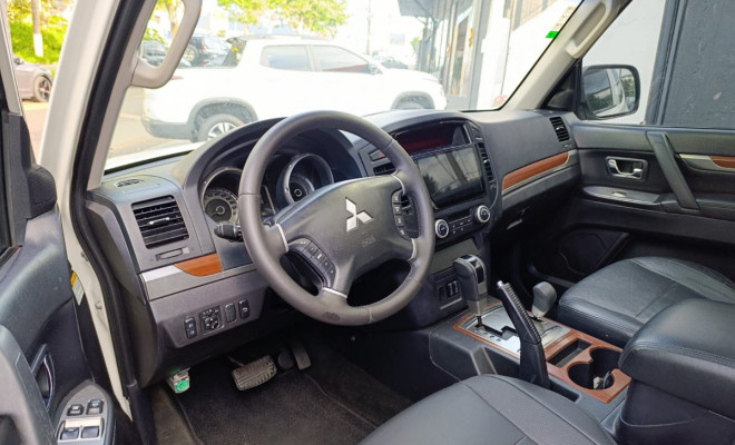 Mitsubishi Pajero HPE Full 3.2 4x4 T.I.Dies.3p Aut. 2011 Diesel-7