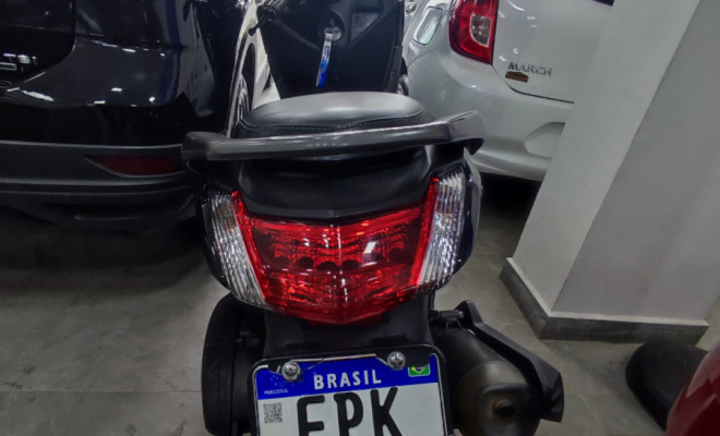 YAMAHA NMAX 160 2018 Gasolina-3