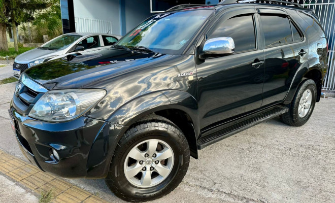 Toyota Hilux SW4 SRV D4-D 4x4 3.0 TDI - 2006-4
