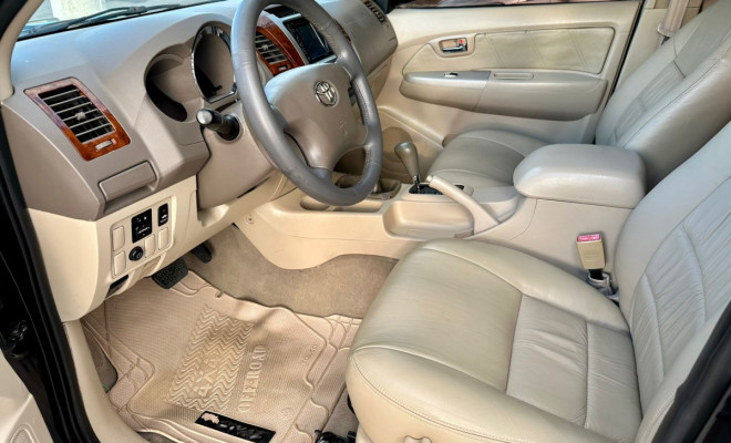 Toyota Hilux SW4 SRV D4-D 4x4 3.0 TDI - 2006-8