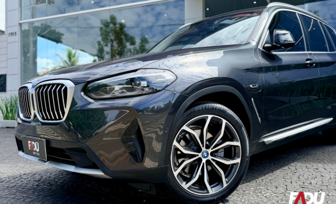 BMW X3 XDRIVE 30e X-Line Turbo Aut. (Híb.) 2022 Gasolina-1