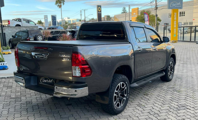 Toyota Hilux CD SRV 4x4 2.8 TDI Diesel Aut. 2024 Diesel-3