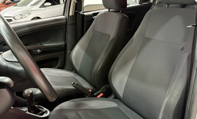 VW - VolksWagen Gol Trendline 1.6 T.Flex 8V 5p 2018 Flex-6