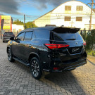 Toyota Hilux SW4 SRX Plat. 4x4 2.8 TB Die. Aut. 2024 Diesel-8