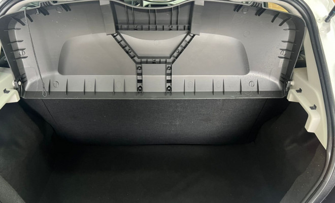 GM - Chevrolet ONIX HATCH LT 1.0 8V FlexPower 5p Mec. 2018 Flex-8