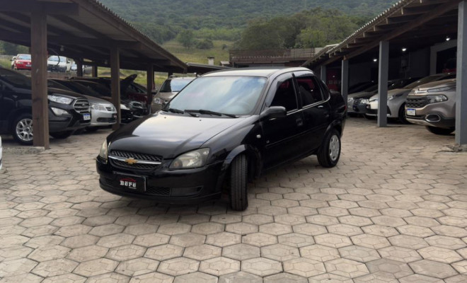 GM - Chevrolet Classic Life/LS 1.0 VHC FlexP. 4p 2011 Flex