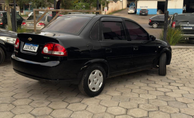 GM - Chevrolet Classic Life/LS 1.0 VHC FlexP. 4p 2011 Flex-3