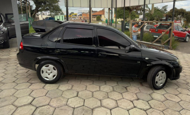 GM - Chevrolet Classic Life/LS 1.0 VHC FlexP. 4p 2011 Flex-1