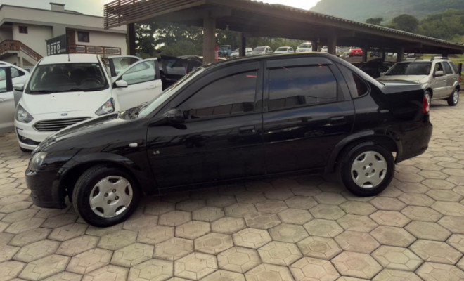 GM - Chevrolet Classic Life/LS 1.0 VHC FlexP. 4p 2011 Flex-0