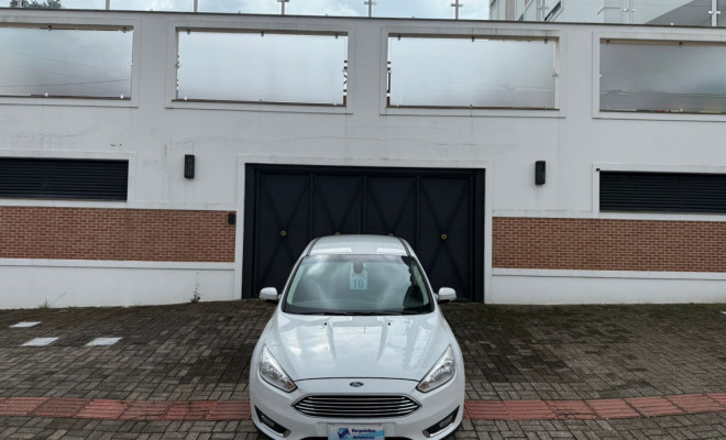 Ford Focus TITANIUM 2.0 5p Aut. 2016 Flex