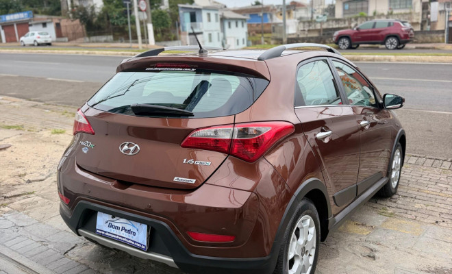 Hyundai HB20X Premium 1.6 Flex 16V Aut. 2014 Flex-4