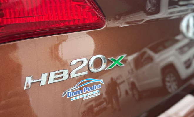 Hyundai HB20X Premium 1.6 Flex 16V Aut. 2014 Flex-7