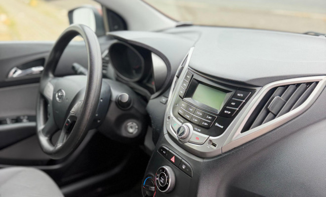 Hyundai HB20X Premium 1.6 Flex 16V Aut. 2014 Flex-10