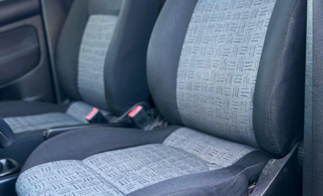 VW - VolksWagen Golf 1.6Mi/ 1.6Mi Gener./Black & Silver 2003 Gasolina-11